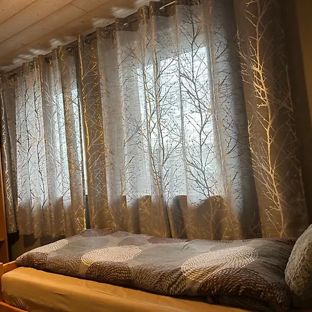 Roth Apartment *